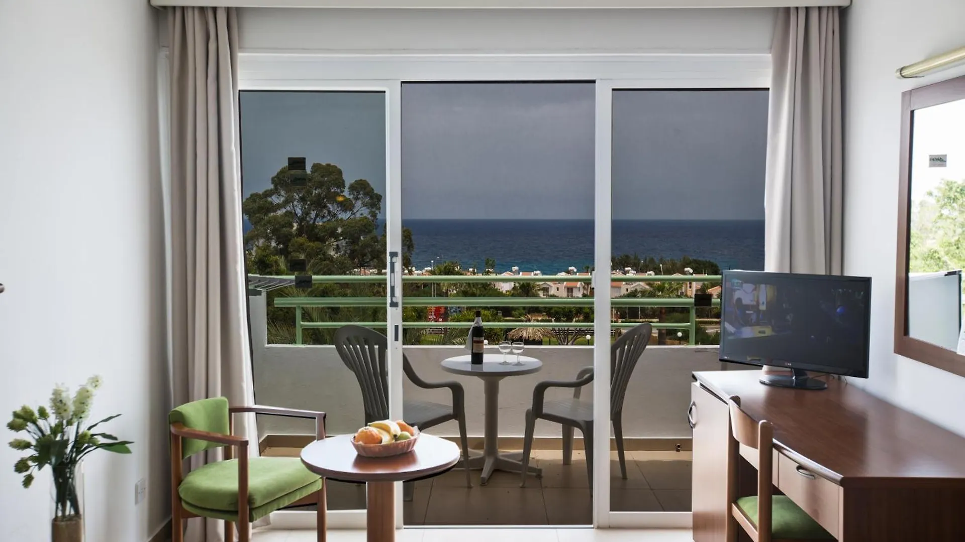 Adelais Bay Hotel Protaras